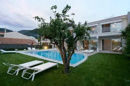 Alancia Suites Sami  3*, Sami (Kefalonia) Greece